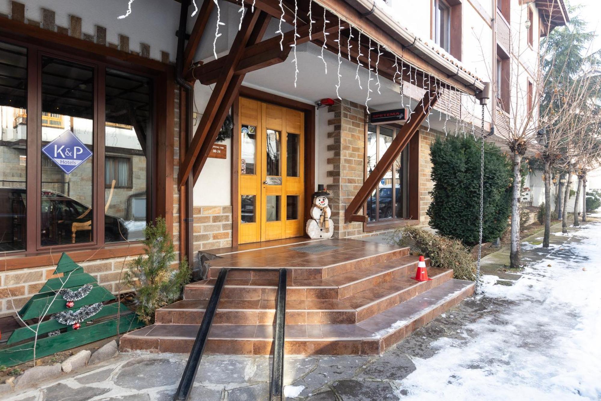 Refurbished Studios, Mountain View Balconies, Minutes From Gondola Bansko Exterior foto